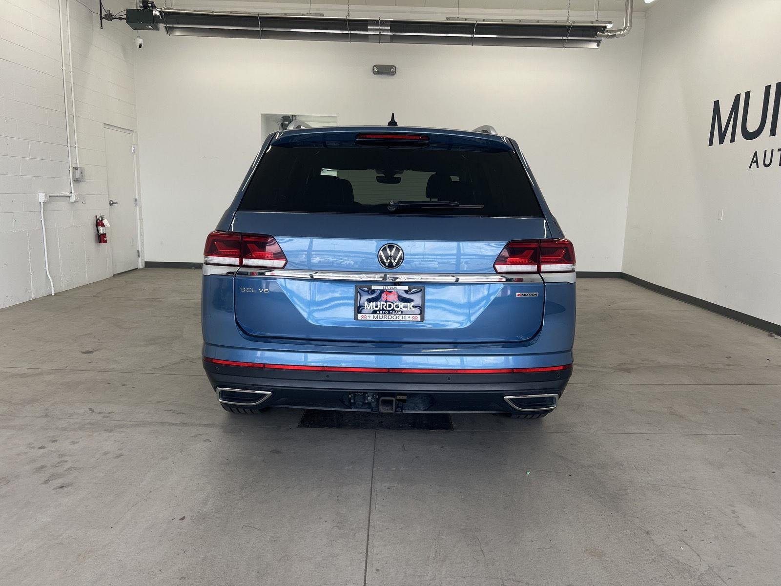 Used 2021 Pacific Blue Metallic Volkswagen 3.6L V6 SEL Premium image 3