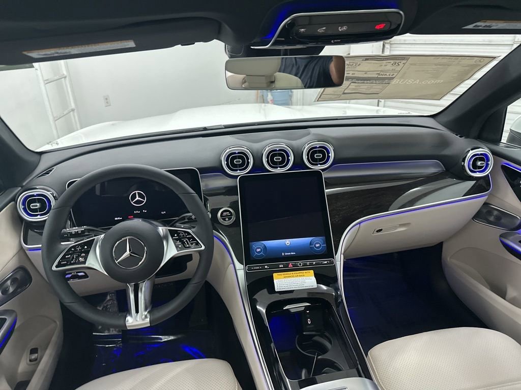 New 2026 Polar White Mercedes-Benz GLC 300 image 56