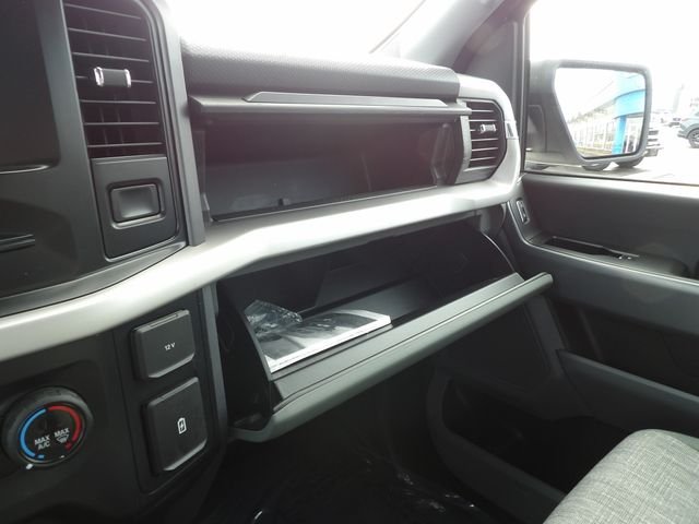 Used 2023 Oxford White Ford XLT image 28