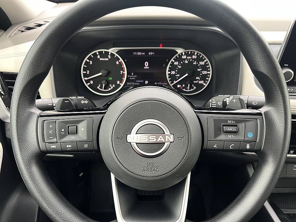 Used 2022 Scarlet Ember Tintcoat Nissan SV image 22