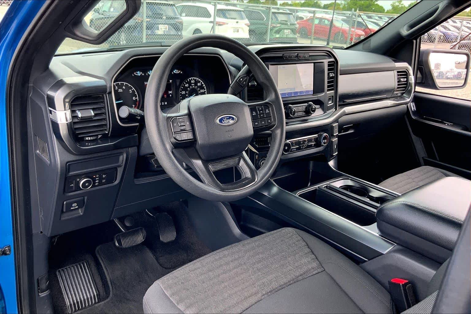 Used 2021 Velocity Blue Ford XL image 17