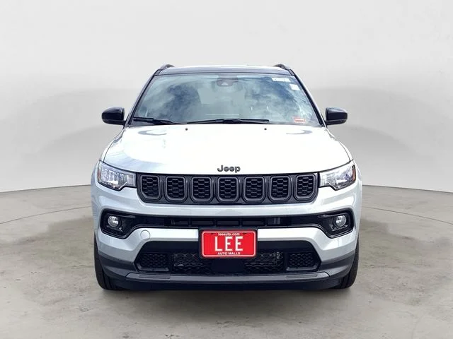 New 2026 Silver Zynith Metallic Clearcoat Jeep LIMITED ALTITUDE 4X4 image 9