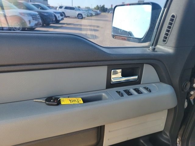 Used 2014 Tuxedo Black Metallic Ford XLT image 15