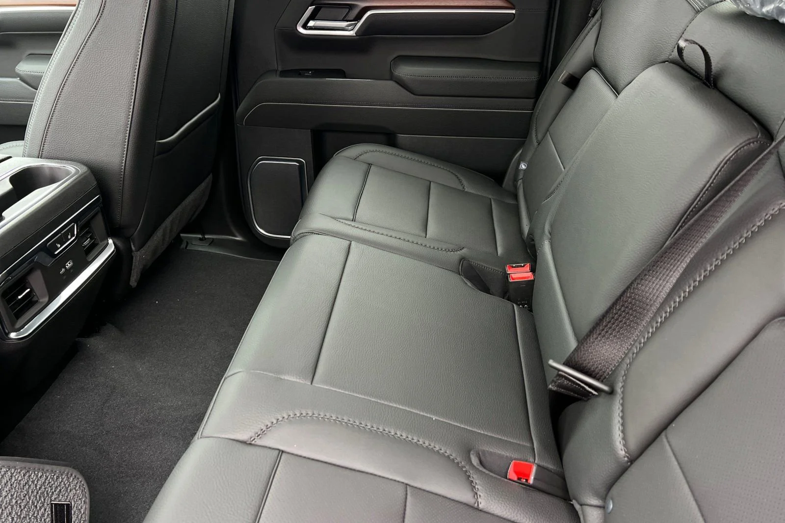2026 GMC Sierra 1500 Denali - Photo 10
