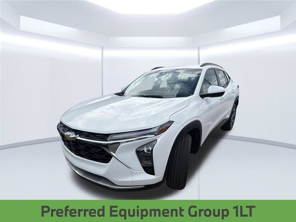 Used 2024 Summit White Chevrolet LT image 2