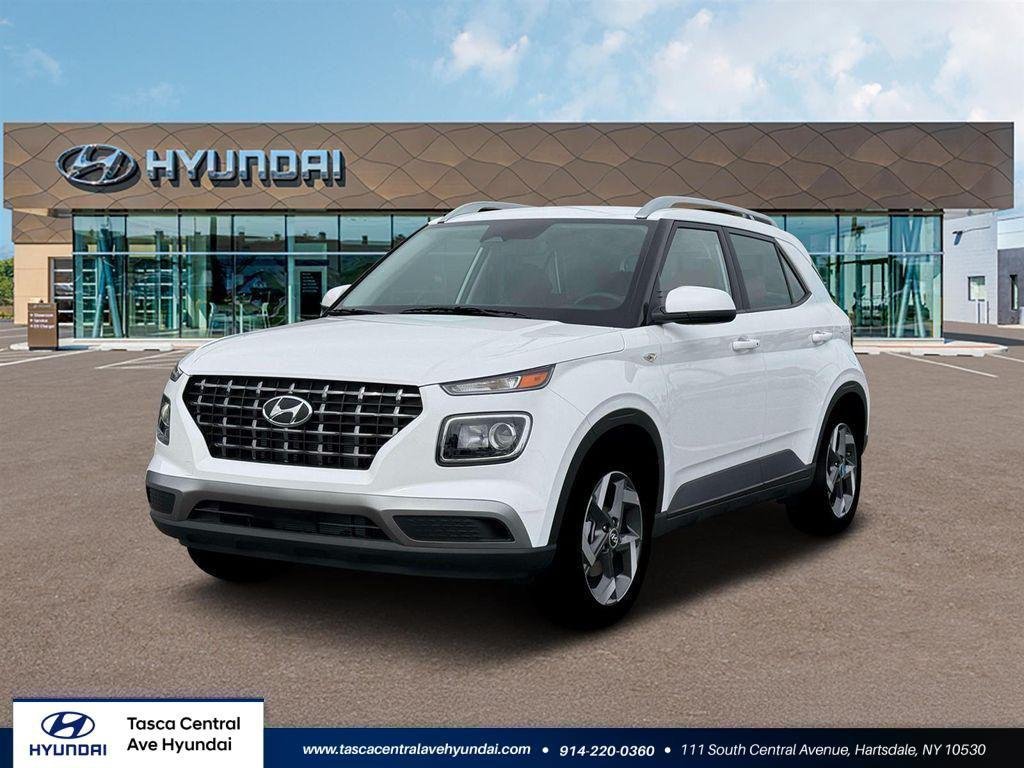 2026 Hyundai Venue SEL w/ 2-Tone Roof IVT's photo