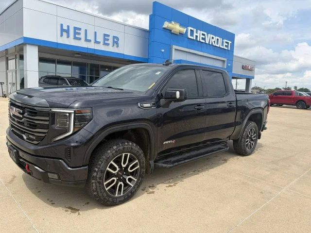 Used 2023 Titanium Rush Metallic GMC AT4 image 3