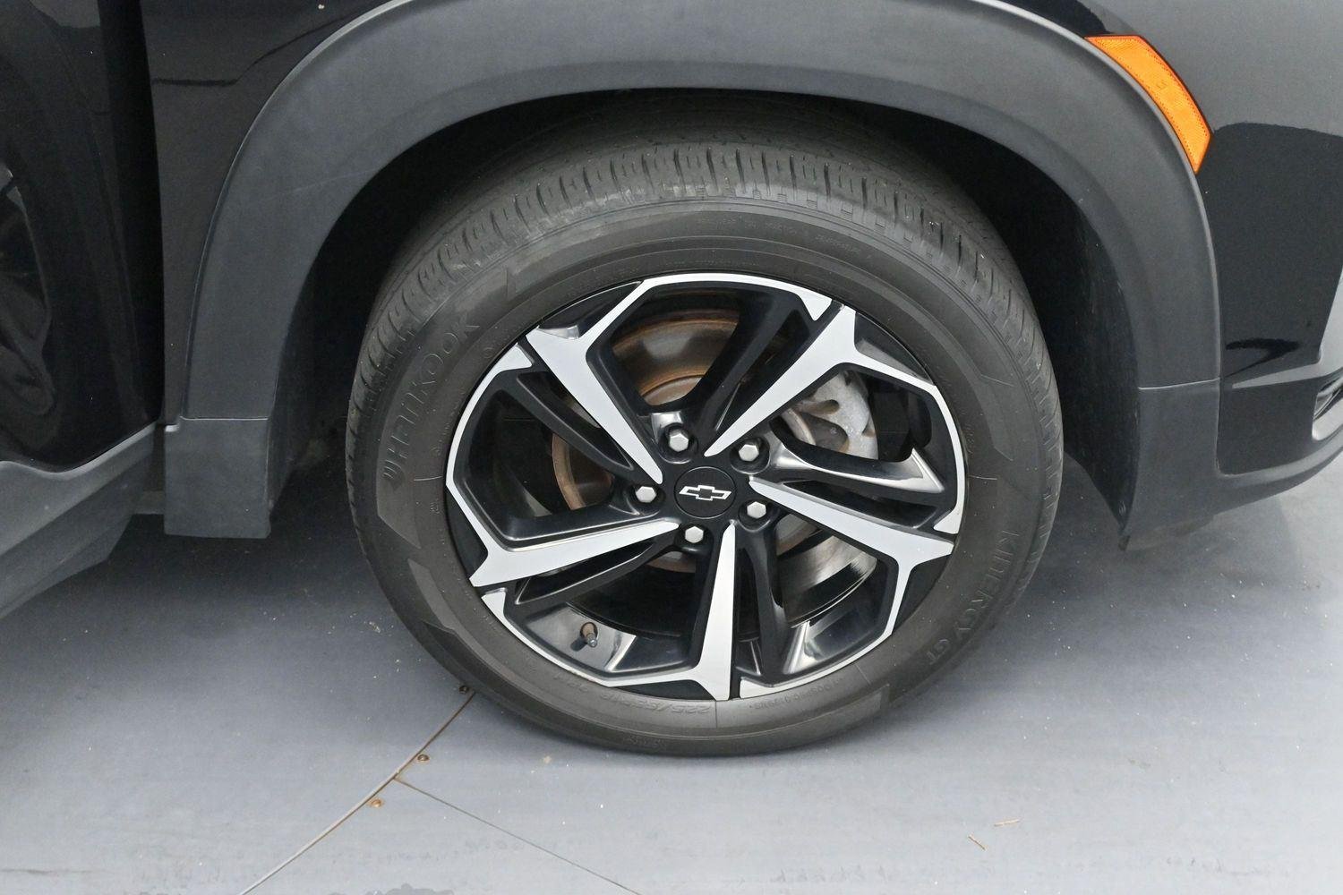 Used 2022 Mosaic Black Metallic Chevrolet RS image 34