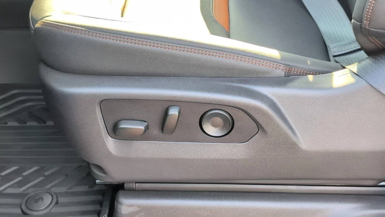 New 2026 Onyx Black GMC AT4 image 18