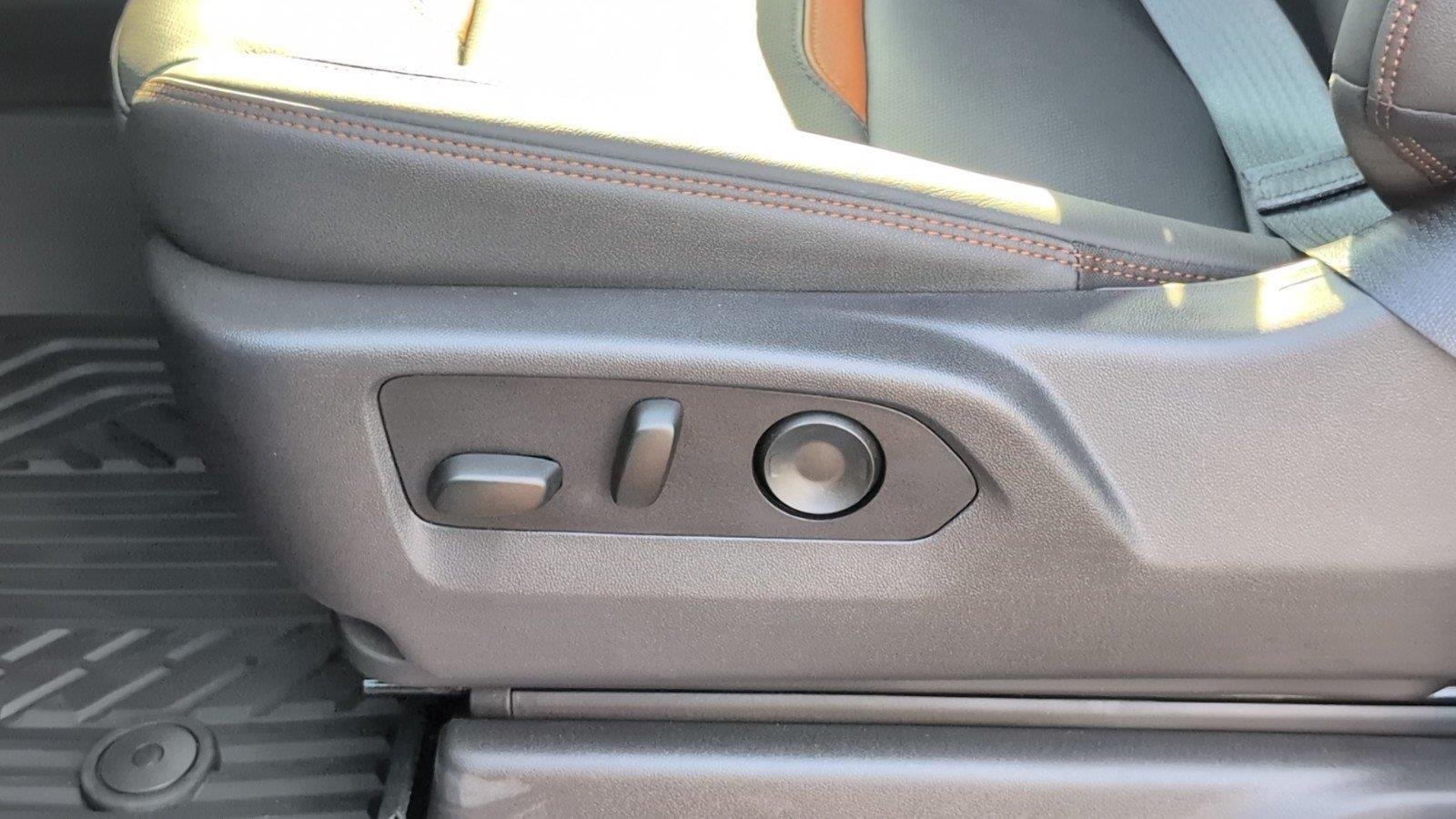 New 2026 Onyx Black GMC AT4 image 18