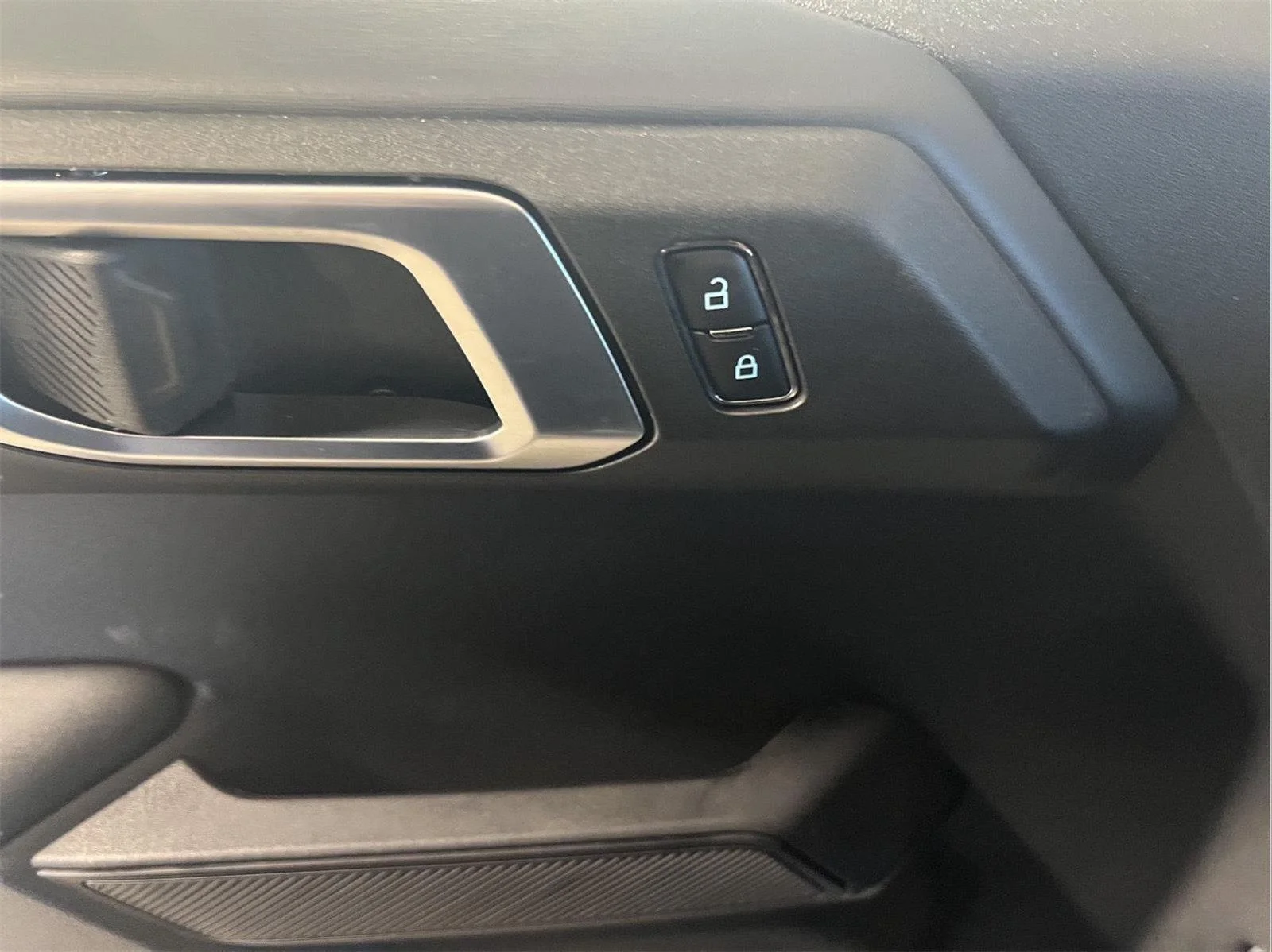 Used 2026 Avalanche Gray Ford Outer Banks image 11