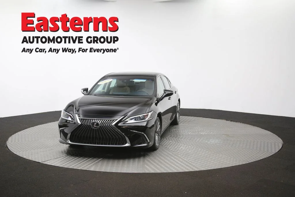 Used 2020 Black Lexus 350 Luxury image 57