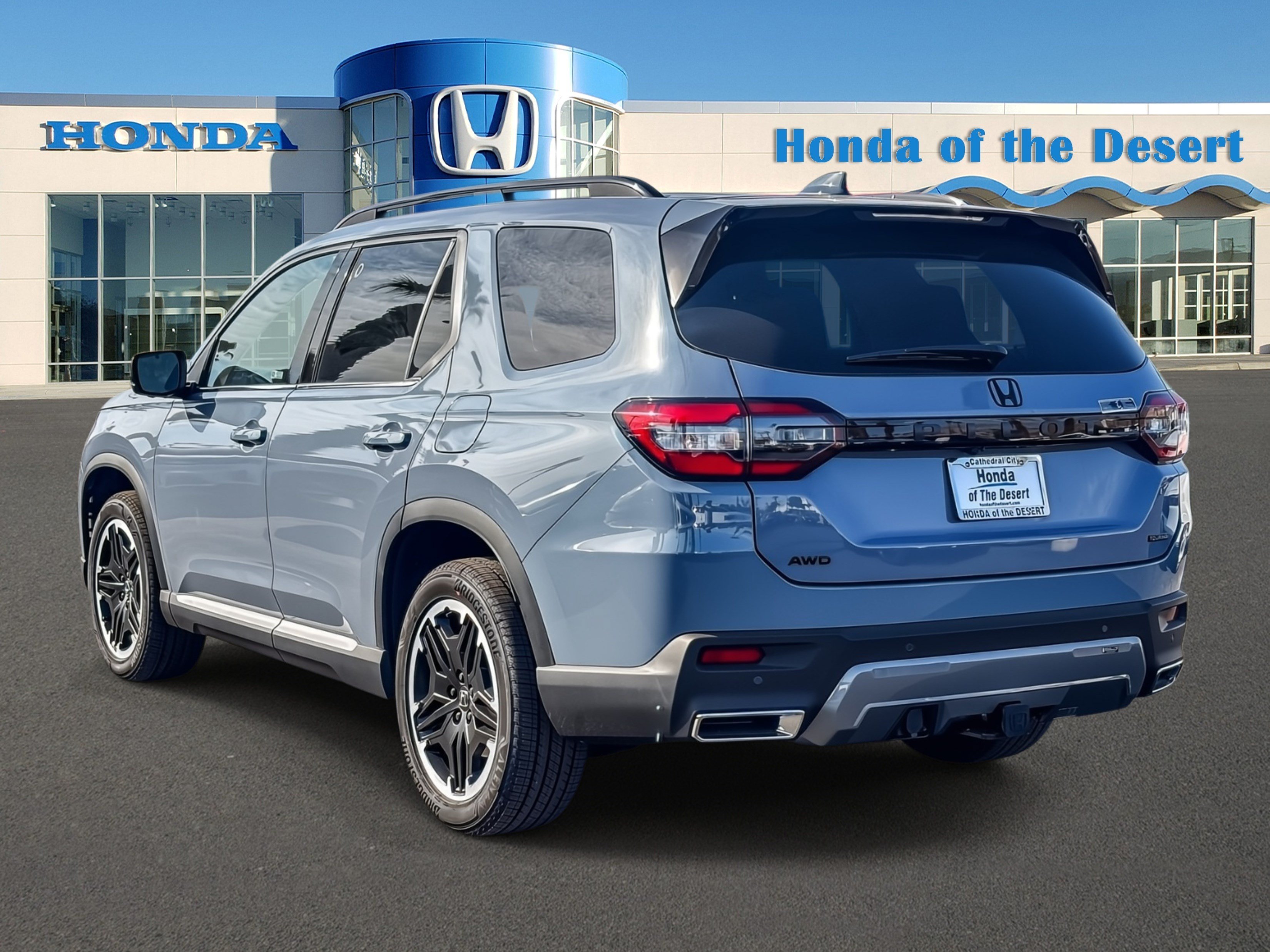 New 2026 Sonic Gray Pearl Honda Touring S image 4
