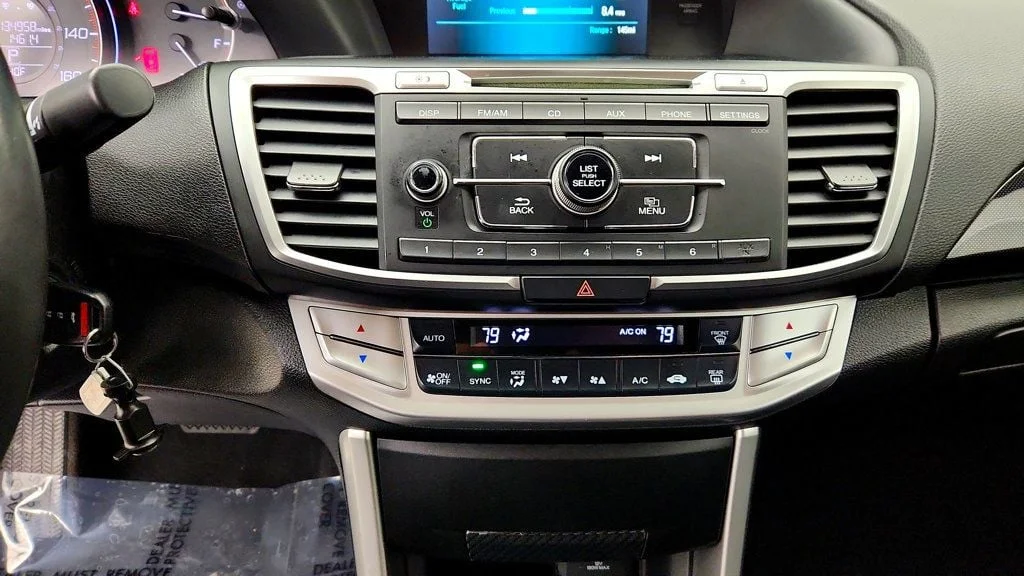 Used 2015 White Orchid Pearl Honda 4dr I4 CVT Sport image 17