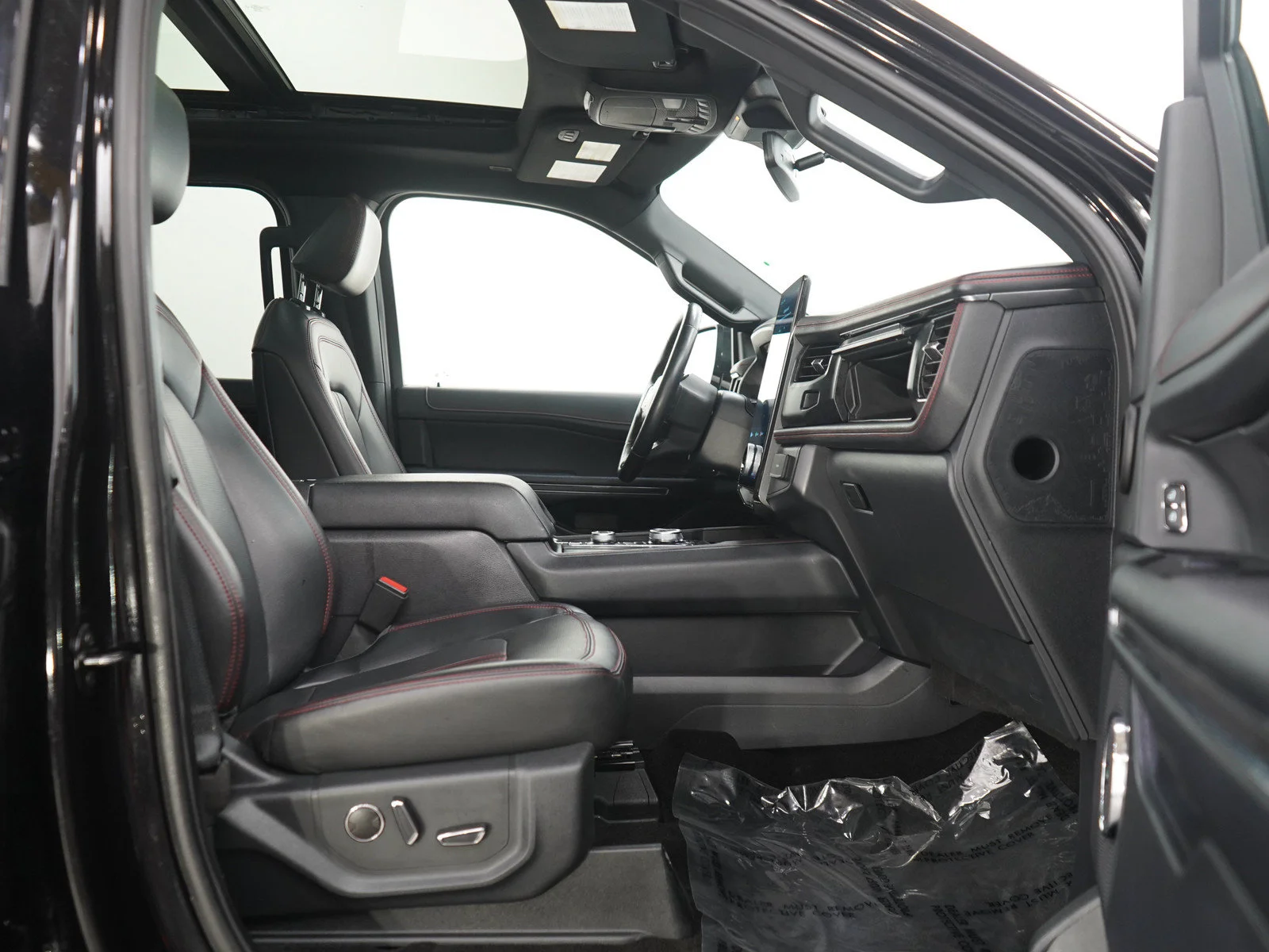 Used 2022 Black Metallic Ford Limited image 11