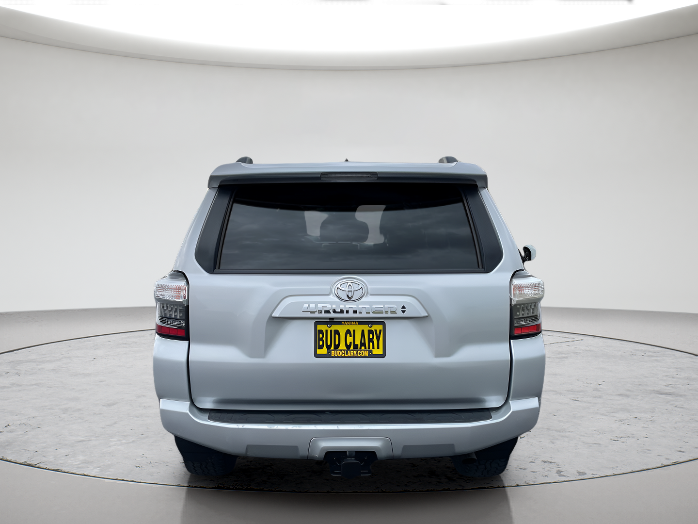 Certified Used 2020 Silver Toyota SR5 Premium image 6