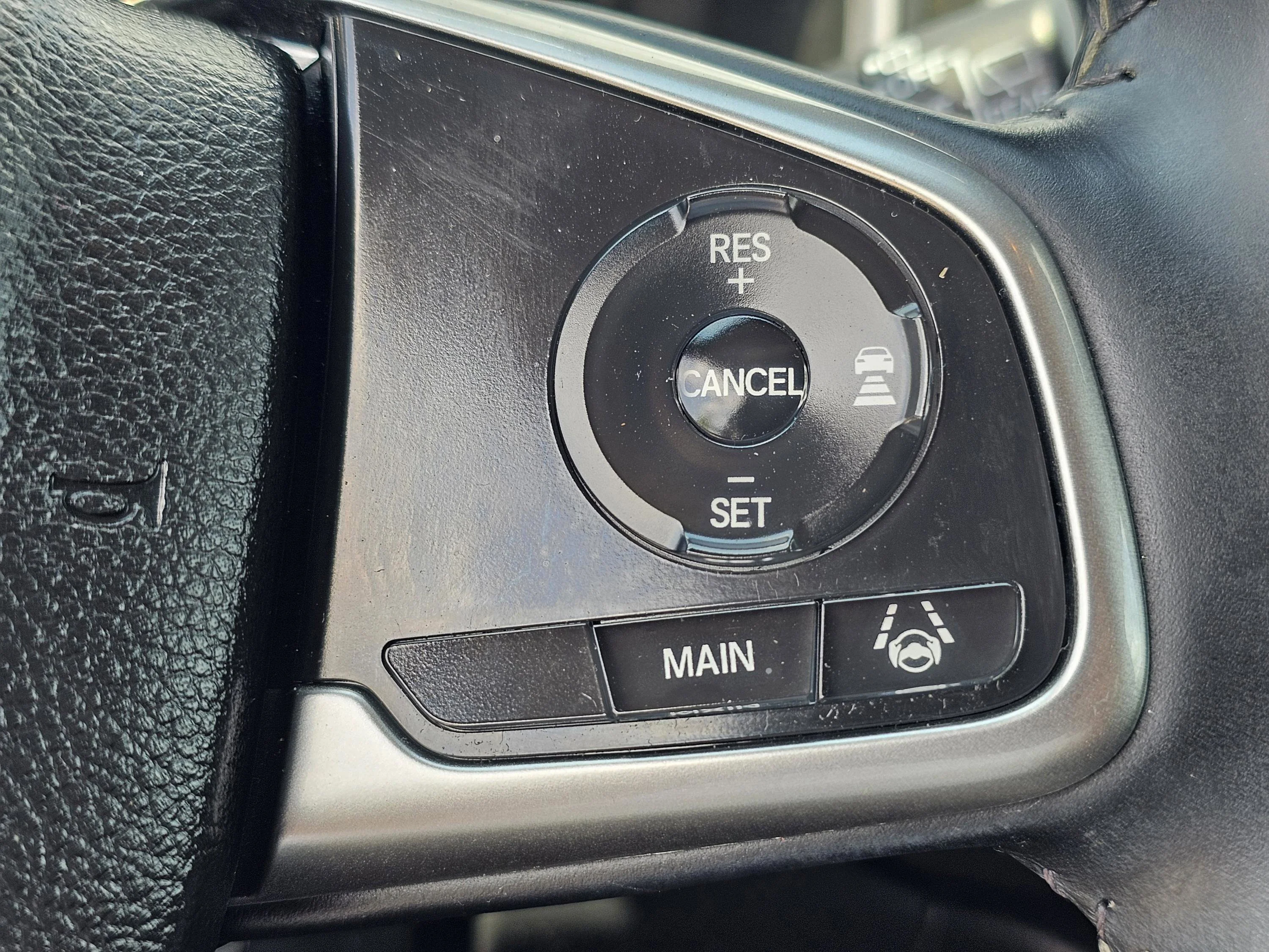 Used 2018 Crystal Black Pearl Honda EX-L image 10