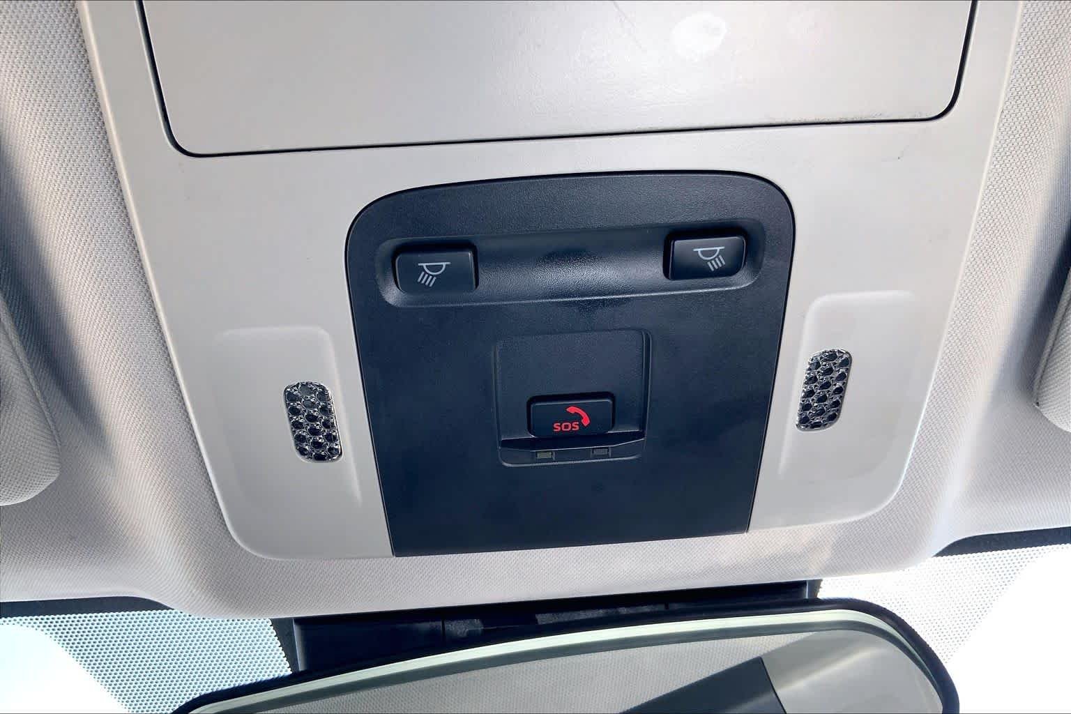 Used 2025 Underground Toyota LE image 34