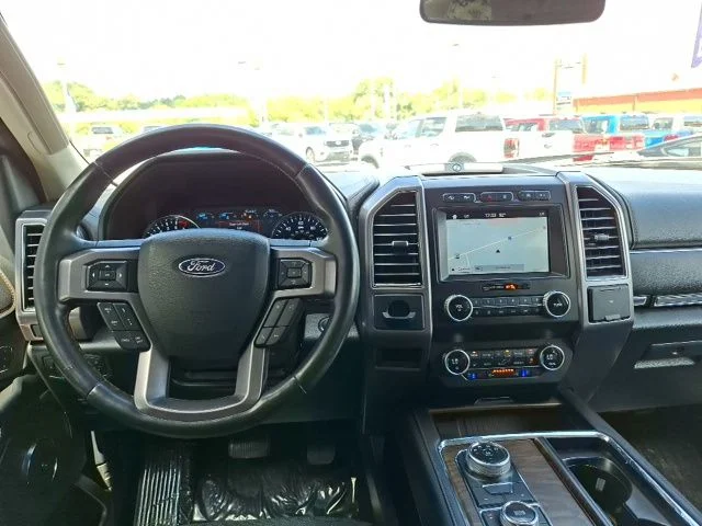 Used 2019 Agate Black Metallic Ford Platinum image 27
