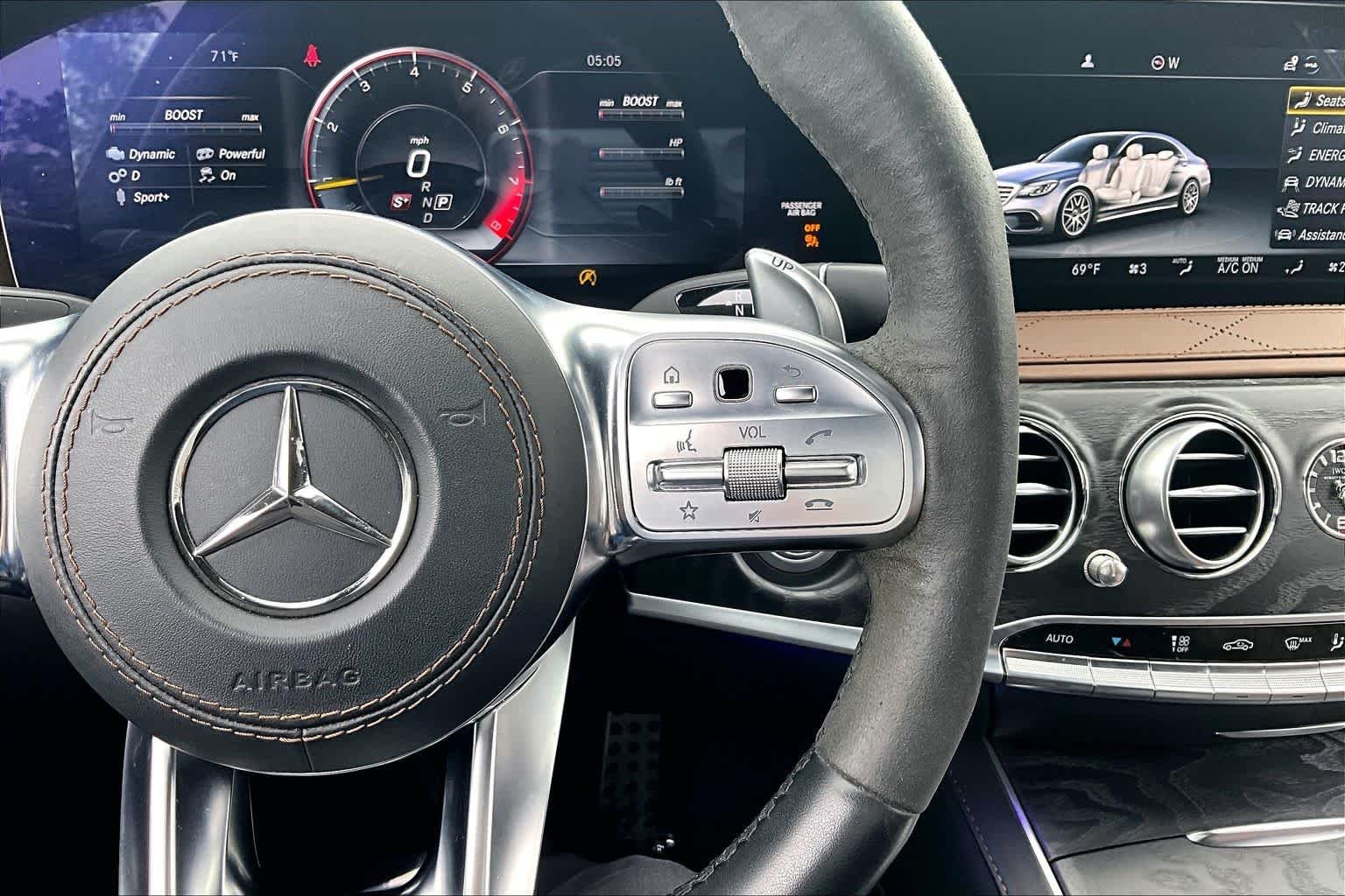Used 2020 designo Diamond White Mercedes-Benz AMG® S 63 image 24