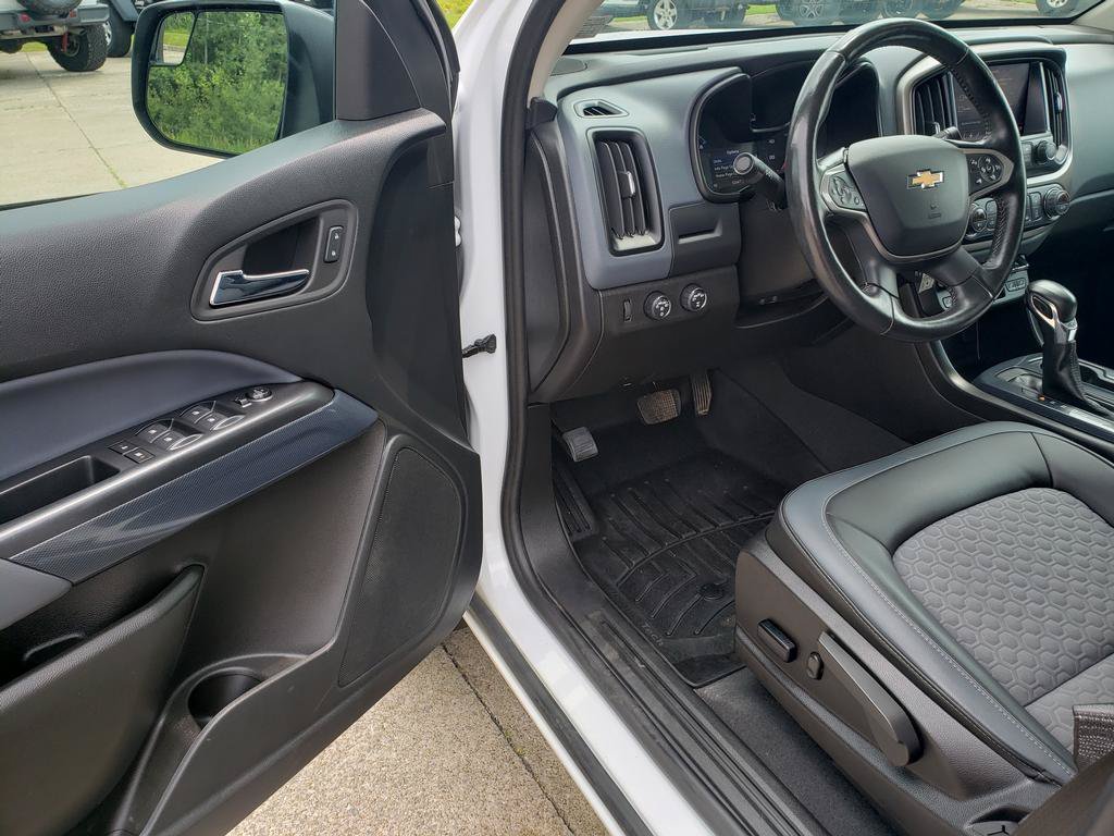 Used 2022 Summit White Chevrolet 4WD Z71 image 11