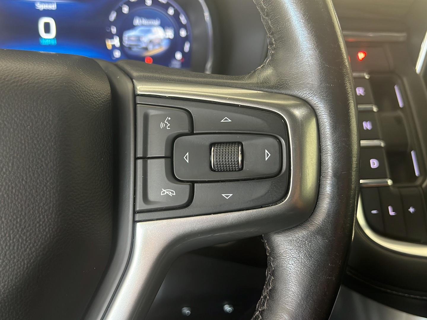 Used 2022 Black Chevrolet Z71 image 17