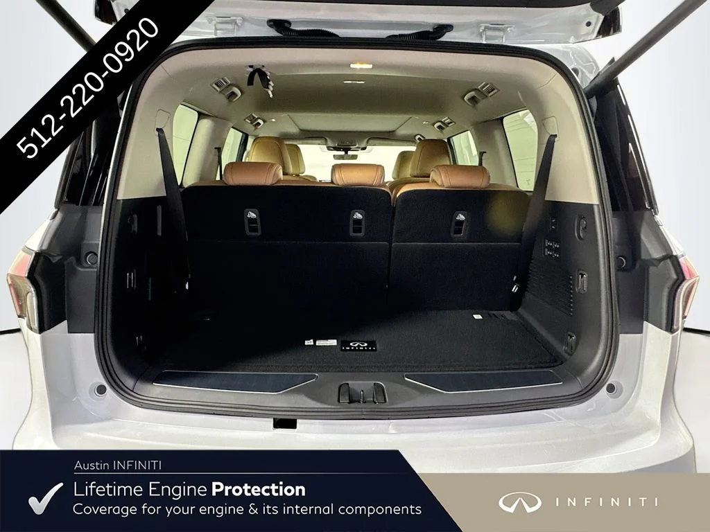 New 2027 White INFINITI LUXE image 33