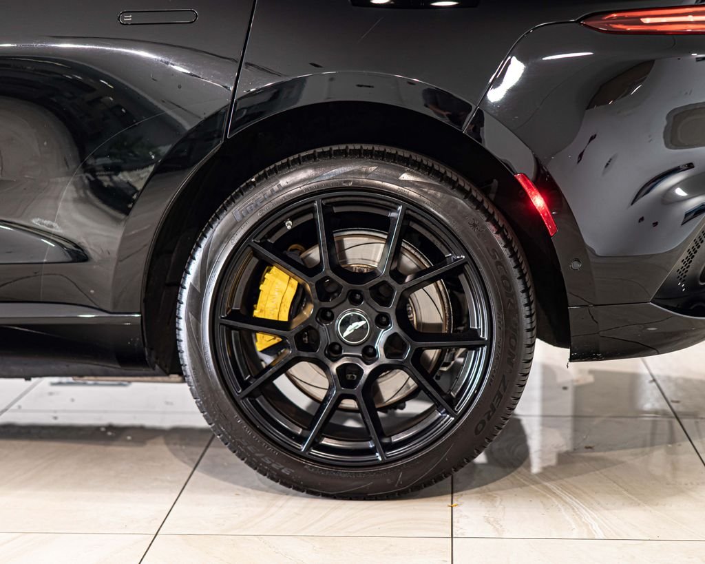 Used 2021 Black Aston Martin Base image 7
