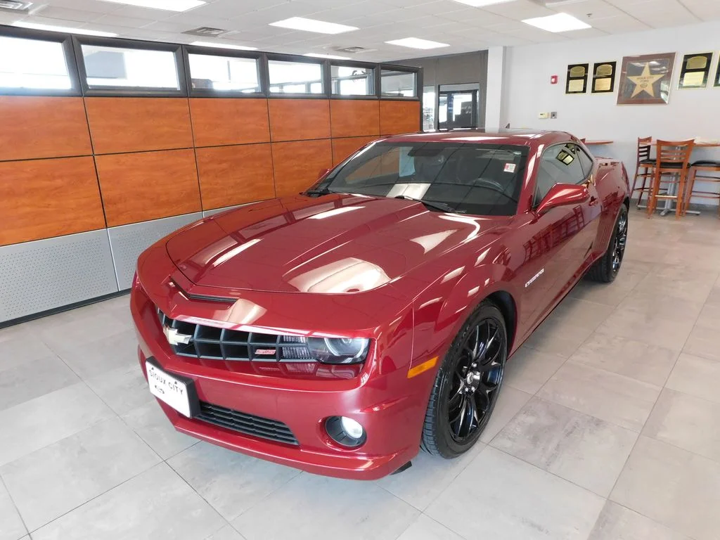 Used 2010 Red Jewel Tintcoat Chevrolet SS image 1