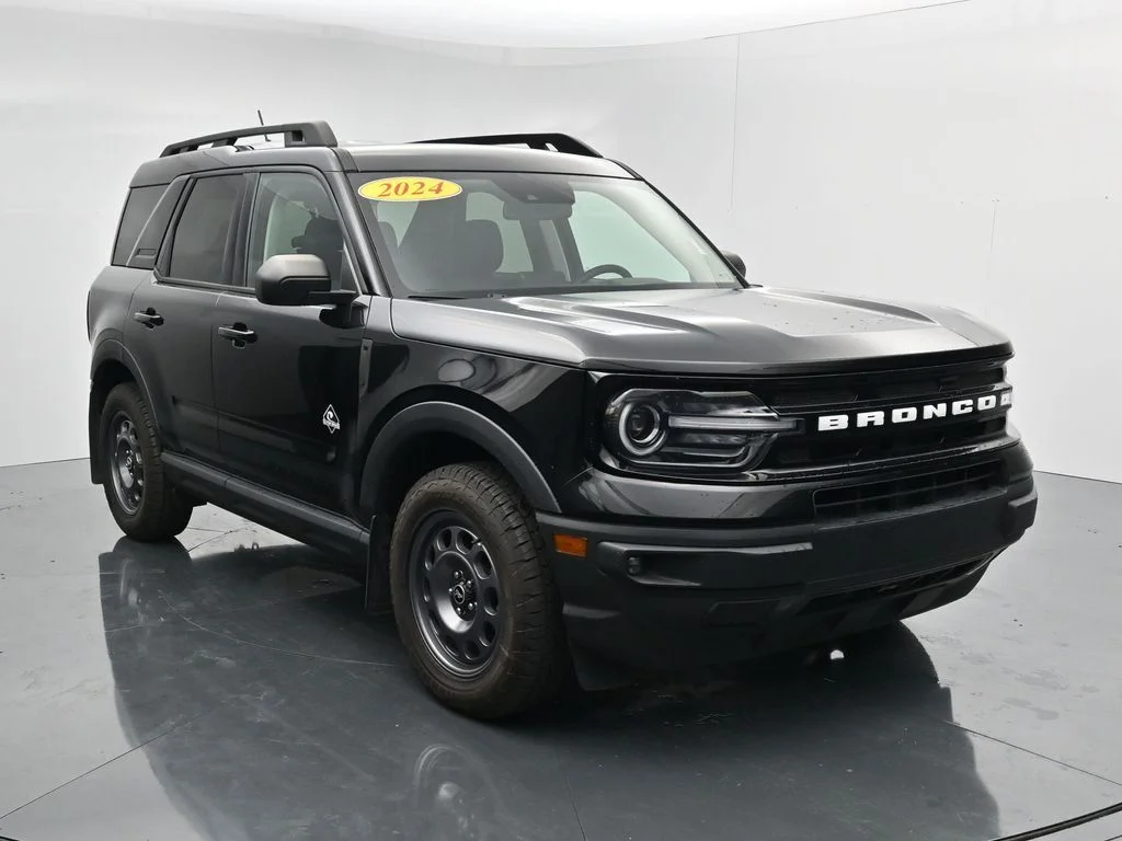 Used 2024 Black Ford Outer Banks image 1