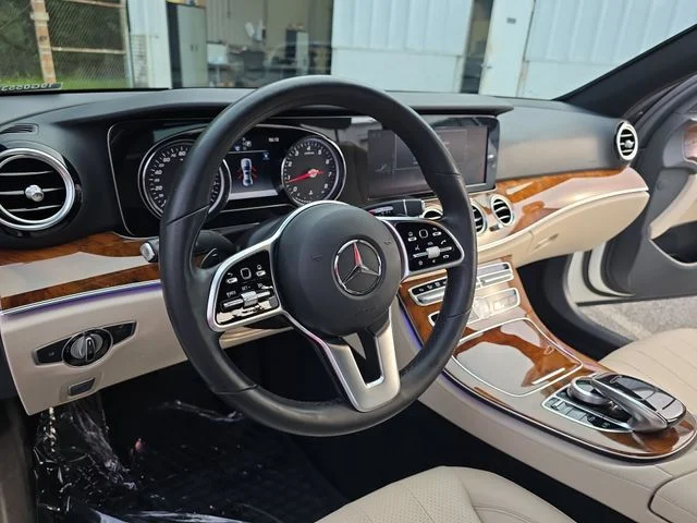 Used 2019  Mercedes-Benz E 300 image 17