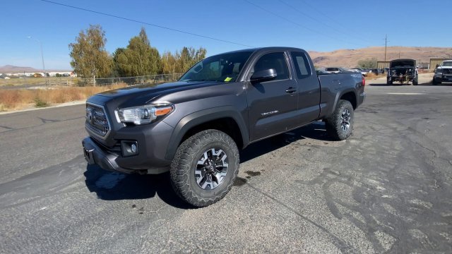 Used 2017 Gray Toyota TRD Off Road image 4