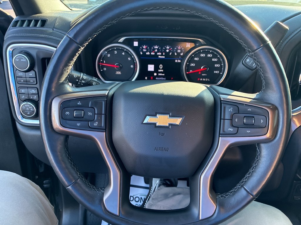 Used 2022 Black Chevrolet High Country image 14