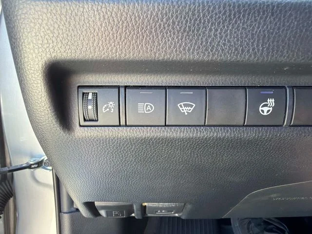 Used 2020 Silver Toyota XLE image 30