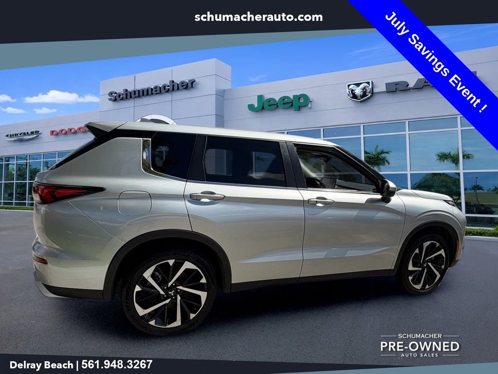 Used 2024  Mitsubishi  image 7