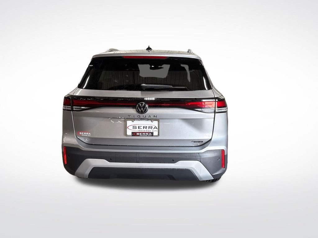 New 2026 Silver Volkswagen 2.0T SE image 4