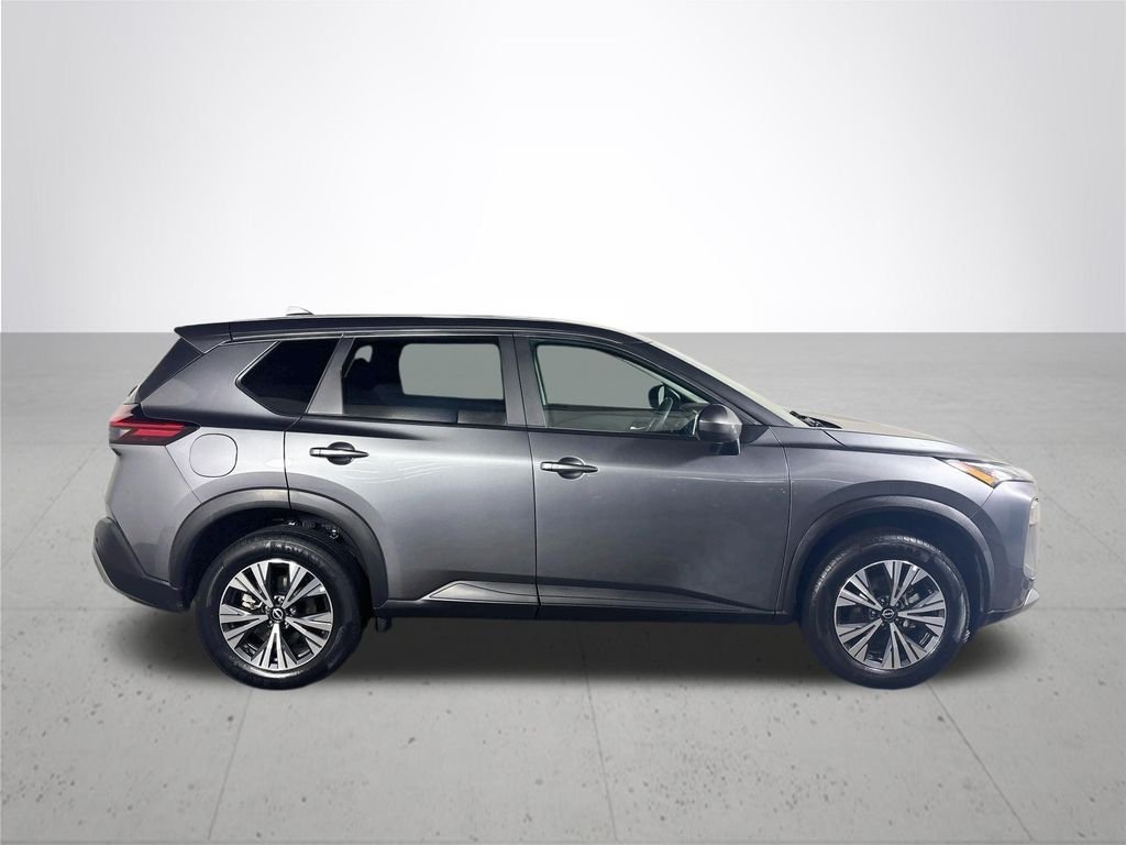 Used 2023 Gun Metallic Nissan SV image 5