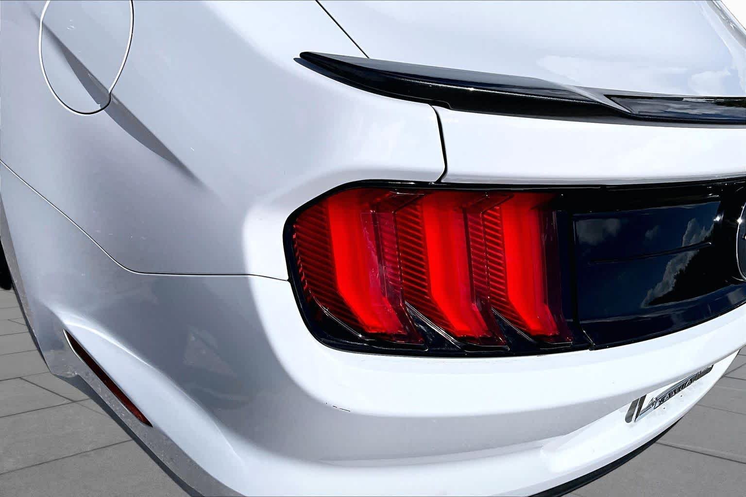 Used 2020 Oxford White Ford EcoBoost image 25