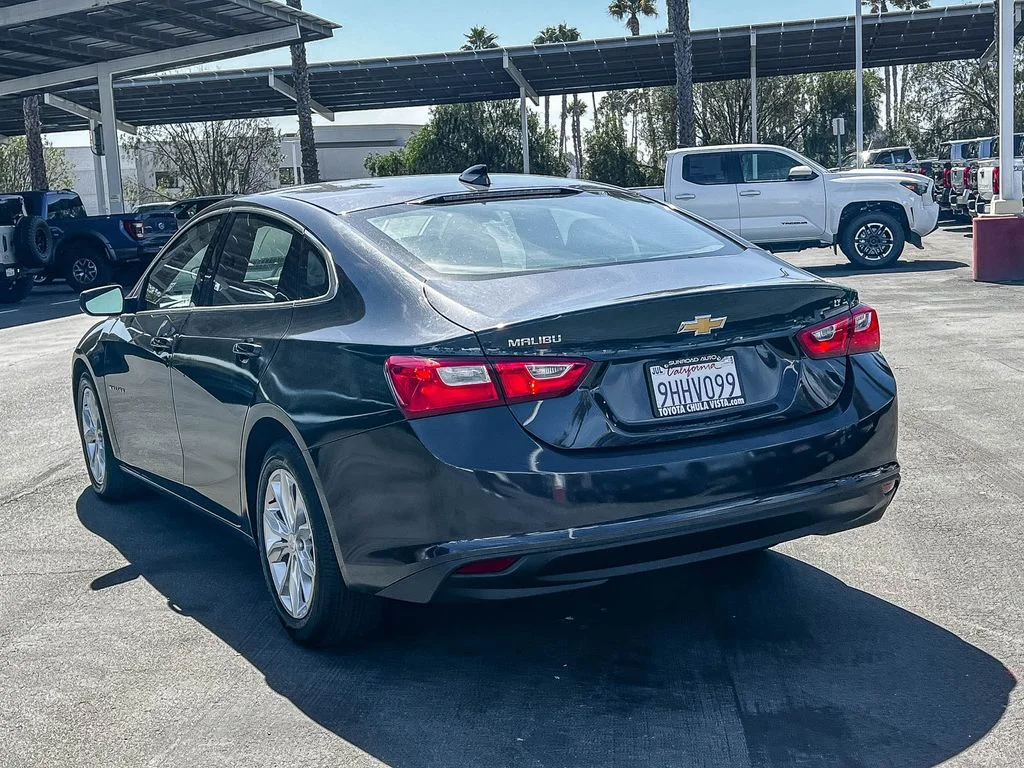 Used 2023 Gray Chevrolet LT image 4