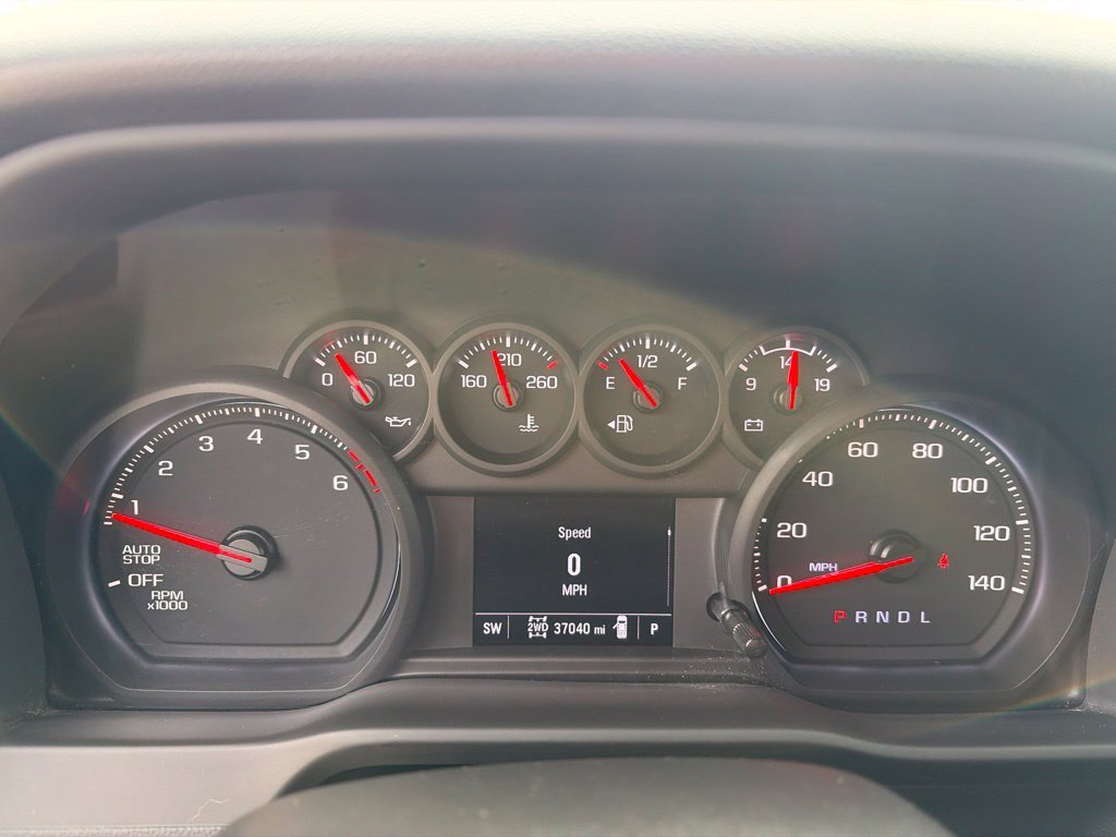 Used 2024 White Chevrolet Custom image 29