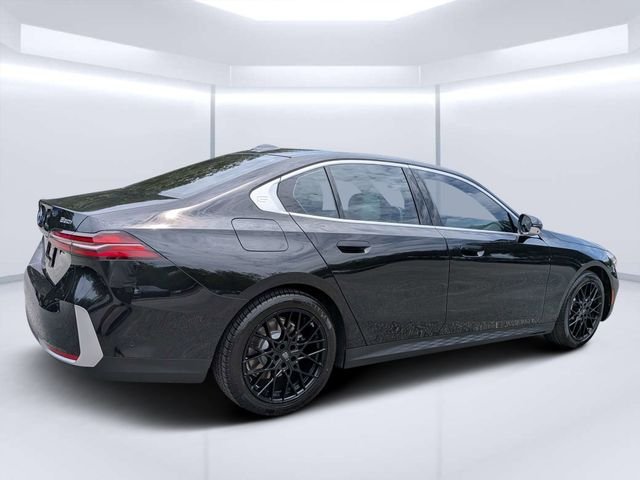 Used 2025 Black BMW 530i image 3