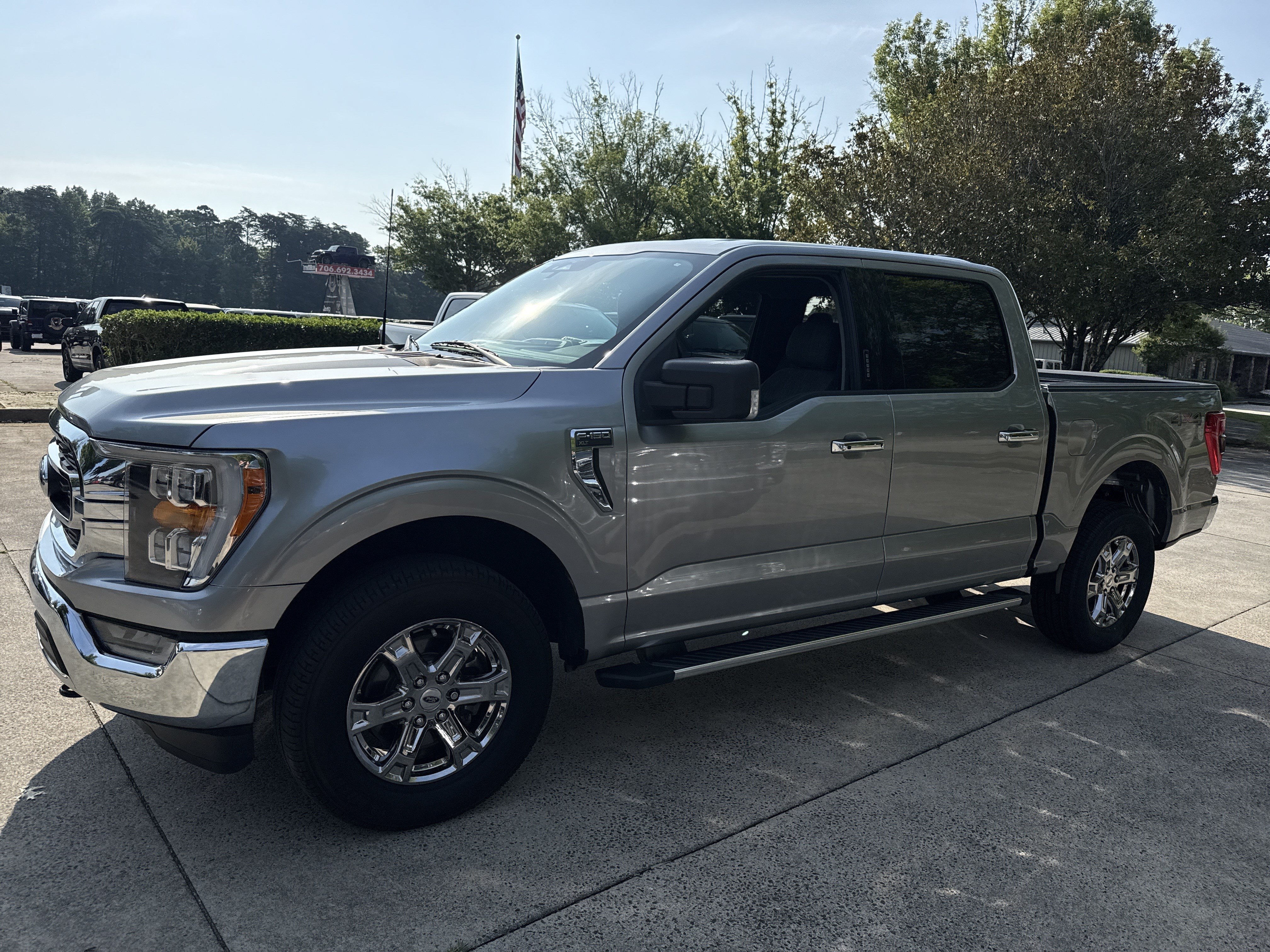 Used 2023 Silver Metallic Ford XLT image 4