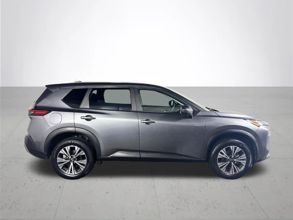 Used 2023 Gray Nissan SV image 5