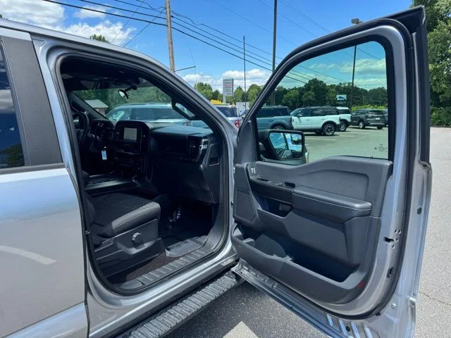 Used 2022 Silver Ford XL image 16