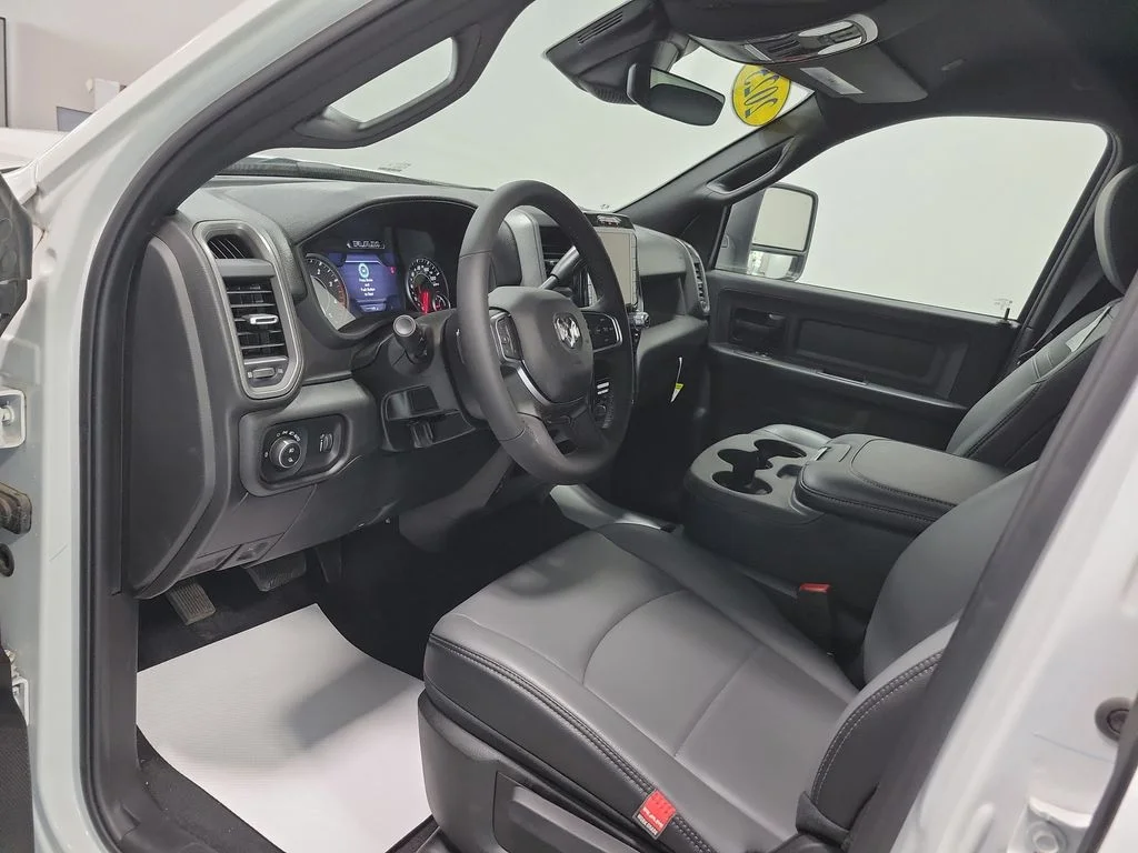 Used 2025 White Ram Tradesman image 32
