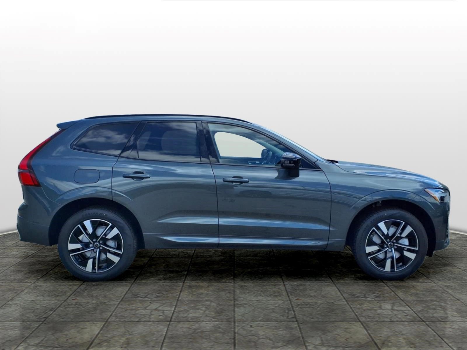 New 2026 Forest Lake Volvo Plus image 2