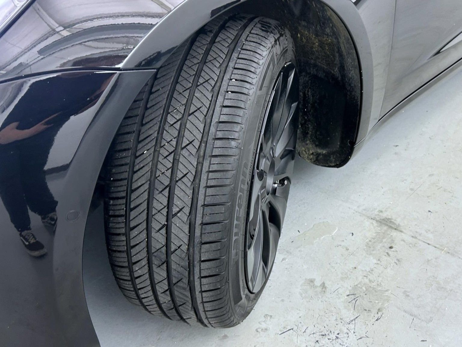 Used 2021 Black Tesla Standard Range Plus image 23
