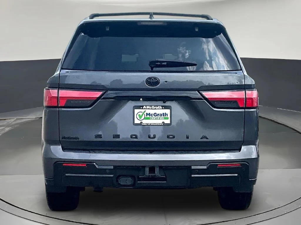 2024 Toyota Sequoia Platinum - Photo 6