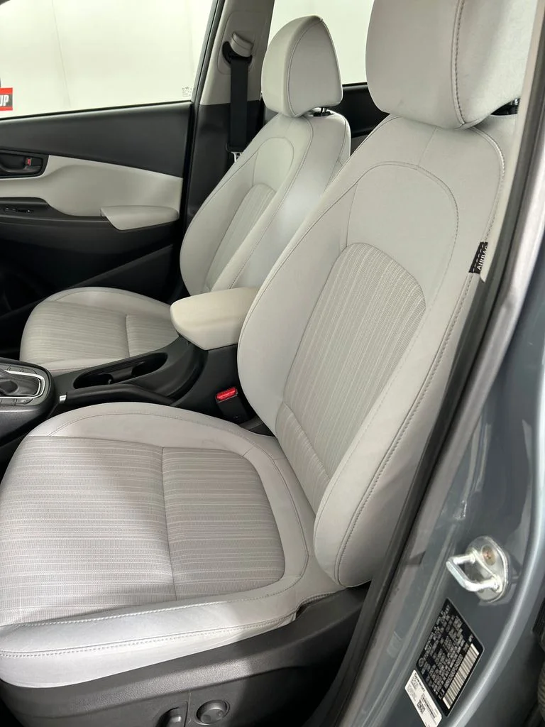 Used 2023 Green Hyundai SEL image 12