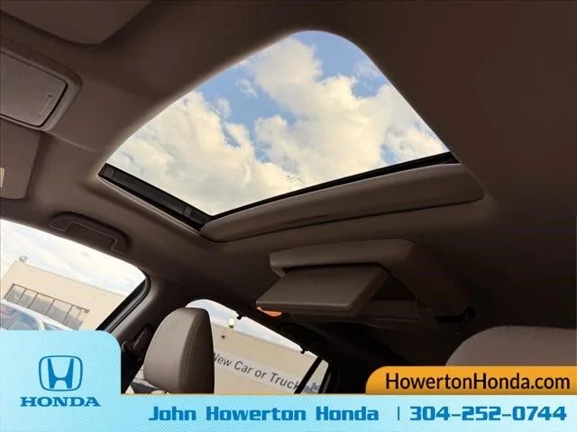 Used 2022 White Honda Elite image 13
